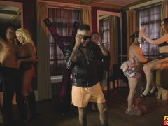 Slags with big hooters have 3way orgy at a private sex party