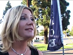 Gros seins, Blonde, Sucer une bite, Mère que j'aimerais baiser, Nénés