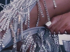 Stor rumpe, Svart, Fetisj, Hæler, Massasje, Softcore, Alene