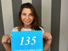 Stor stjärt, Stor kuk, Stora tuttar, Avsugning, Doggystyle, Rödhårig