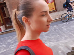 Brunette brune, Clito, Éjaculer dans la bouche, Hard, Jeans, Léchez, Mamelons, Nénés