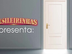 Velký zadek, Velké kozy, Blondýna, Prsatá, Latinské, Sprcha, Sólo, Kozičky