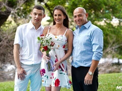 Spalnica, Velik kurac, Fafanje, Kosmate, Milf, Naravne joške, Joške