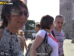 Brunette, Ansiktssperm, Utendørs, Offentlig, Trekant
