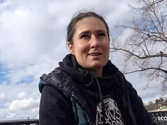 18 let, Vysokoškolačka, Dávení penisem, Hardcore, Venku, Na veřejnosti, Realita, Drsné akce