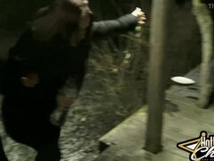 Sucer une bite, Brunette brune, Gorge profonde, Queue, Hard, Mère que j'aimerais baiser, Nue  à poil, Orgie