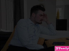 18 jaar, Kont, Grote kont, Grote lul, Pijpbeurt, Hardcore, Taboe, Tatoeage