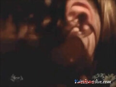 Enthousiasteling, Bruinharig, Naakte man aangeklede vrouw, Lul, Hardcore, Hd, Roodharige vrouw, Trio