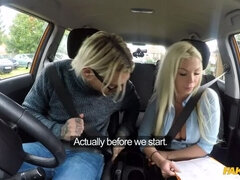 Gros seins, Sucer une bite, Voiture, Tromperie, En levrette, De plein air, Pov, Chatte