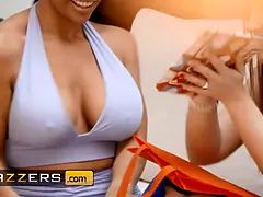 Jordi has the time of his life when he finally has his fantasy three way with Sheila Ortega & minni fun - brazzers