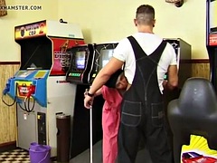 Μεγάλος πούτσος, Γερμανός, Γιαγιά, Μαλλιαρός, Ώριμη, Πισίνα