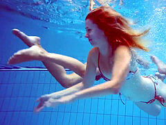 Marusia and Melisa Darkova underwater lesbos