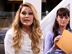 Szőrös, Leszbikus, Fehérnemű, Érett koros, Érett feleség, Nuni, Harisnya, Hármas