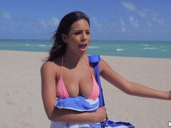 Playa, Culo grande, Tetas grandes, Mamada, Pajear, Latina, Al aire libre, Adolescente