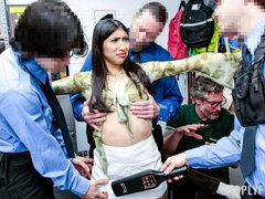 18, Velika rit, Velik kurac, Fafanje, Doggystyle, Pisarna, Koščena, Najstnice