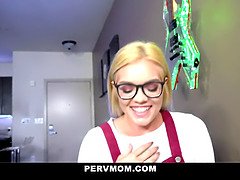 Tette grandi, Nero, Schizzo di sborra, Donna donna uomo, Mamma che vorrei scoparmi, Mamma, Punto di vista pov, Terzetto