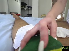 Blondine, Pik sutte, Pik, Handsker, Håndjob, Hårdt, Pov, Bryster
