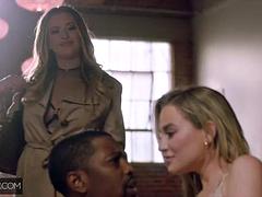 Μεγάλος πούτσος, Μεγάλα βυζιά, Ξανθιά, Πίπα, Χοντρούλα, Χύσιμο, Διαφυλετικό, Τρίο