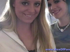 Amateur, Blonde, Brunette brune, Fétiche, Hd, Naturelle, Seins naturels, Fumer