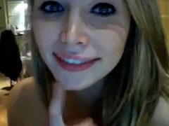 Kayla Andrews aka Elle Simmons webcam