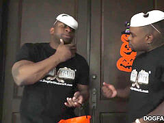 Veľké péro, Čierne, Dvojitá penetrácia