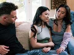 Azijci, Velik kurac, Velike joške, Fafanje, Doggystyle, Moški z dvema ženskama, Koščena, Najstnice