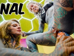 Anal, Peitos grandes, Consolo, Masturbação, Alemãoã, Lésbica, Lambendo, Tetas