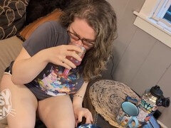 Pissy-Kitten takes it all as a human urinal with some golden showers