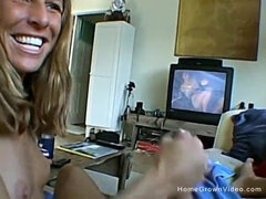 Thin wifey faps then gives me a hj