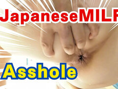 Check Out Japanese MILFs' Asshole