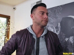 Κώλος, Μωρό, Μεγάλος πούτσος, Φυσικά βυζιά, Μουνί, Έφηβος, Τρίο, Βυζιά