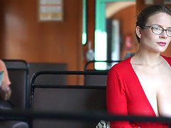 Большие сиськи, Европейки, Эксгибиционист, Хд, Соски, На природе, На публике, Софткор
