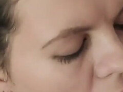 Ερασιτέχνης, Πίπα, Μελαχροινή, Σπέρμα στο στόμα της, Χύσιμο, Γυμνός, Βυζιά