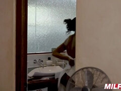 Ebony with big tits fucks with the delivery guy