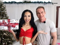 18 let, Velké péro, Kuřba, Brunetka, Přírodní prsa, Vyhublá, Teenka, Kozičky