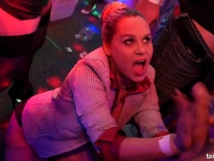 Vestite, Interrazziale, Lesbica, Leccata, Orgia, Festa, Pornostar, Figa