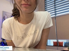 Amatør, Babe, Brunette, Hjemmelavet, Onani, Solo, Bryster, Legetøj