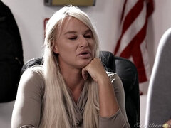 Norte americano a, Peitos grandes, Saltos, Beijar, Lambendo, Mãe gostosa, Xoxota, Tetas