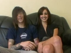 Leie, Blasen, Braunhaarige, Hundestellung, Lecken, Zierlich, Muschi, Rasiert