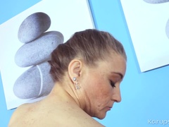 Sarokkal való, Harisnyanadrág, Leborotvált, Egyedül