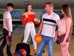 Velika rit, Velike joške, Fafanje, Doggystyle, Grupni, Dekle drka tiča, Orgija, V javnosti