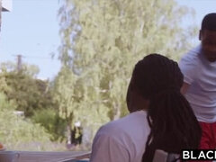 Perseestä suuhun, Blondi, Suihinotto, Kyrpä, Tupla penetraatio, Naamallinen, Mmn, Ratsastaa