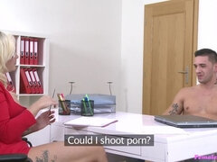 Amatör, Rumpa, Stora tuttar, Sperma shot, Doggystyle, Sätta munkavle på, Fitta, Tuttar