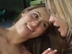 18 años, Tetas grandes, Rubia, Hembra, Lesbiana, Masturbación, Tetas naturales, Juguetes