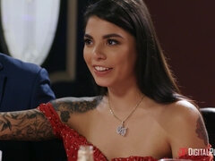 Kúpeľňa, Veľké kozy, Bozkávanie, Prirodzené prsia, Vonku, Bazén, Pička, Kozičky