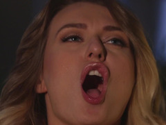 Blondína, Masturbácia, Kancelária, Kozičky