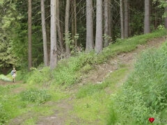 Жопа, Венгерки, Натуральные сиськи, Крошечные, Пирсинг, Втроем, Сиськи, В поезде