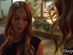 Naomi Swann & Izzy Obey in Deep Throat Threesome with Squirting & Facesitting