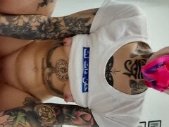 Sucer une bite, Fait maison, Petite femme, Chatte, Jarretelles, Tatouage, Adolescente, Turc