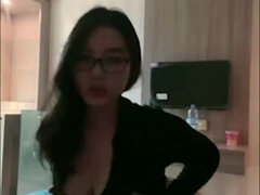 MARLBOROQUEENSEX - JULIA CEK IN HOTEL...WEM - Uncategorized